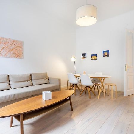 Modernes Apartment Im Charmanten Cottage Viertel Wiedeń Zewnętrze zdjęcie